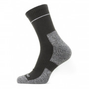 Șosete Sealskinz Solo QuickDry Ankle Length Socks negru/gri