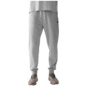 Pantaloni jogging bărbați 4F Trousers Cas M603 gri deschis Cold Light Grey Melange