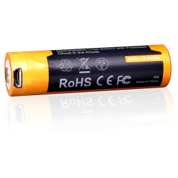 Baterii reĂ®ncÄ�rcabile Fenix 18650 2600 mAh USB Li-ion