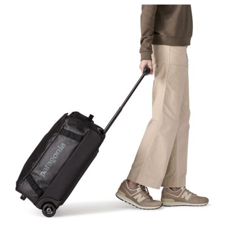 Valiză Patagonia Black Hole Wheeled Duffel 40L