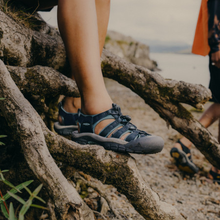 Sandale – 240 modele Keen, Teva, Lizard, Source și altele