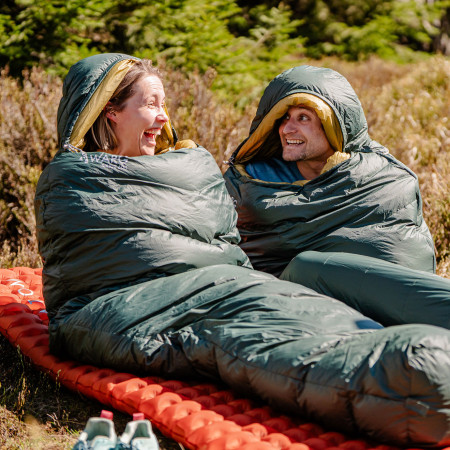 Am redus prețurile la sacii de dormit și accesorii