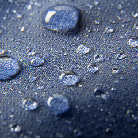 Cine e pregătit nu se udă leoarcă. Geci acum cu –10 % până la 30.09.