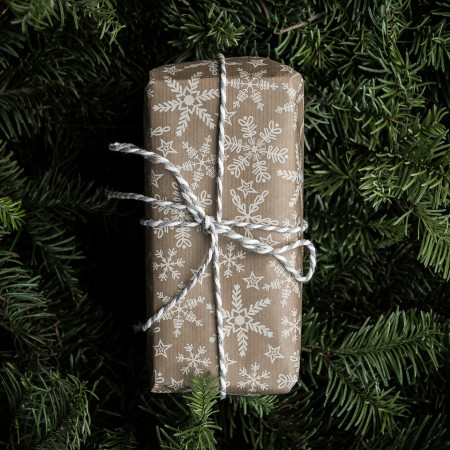 Cadouri până în 100 lei? Aici aveți 9 sugestii de top.