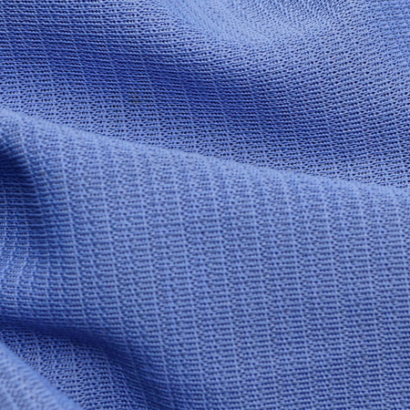 Lenjerie sintetică funcțională? Alegerea evidentă pentru sportivi!