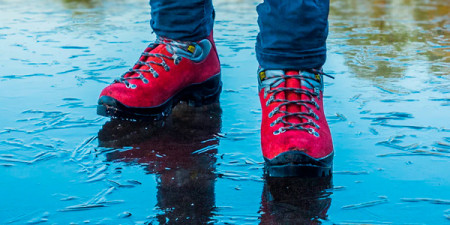 Încălțăminte - dispunem pe stoc de mai mult de 500 de modele de la 25 de mărci la prețuri excelente + bomba săptămânii