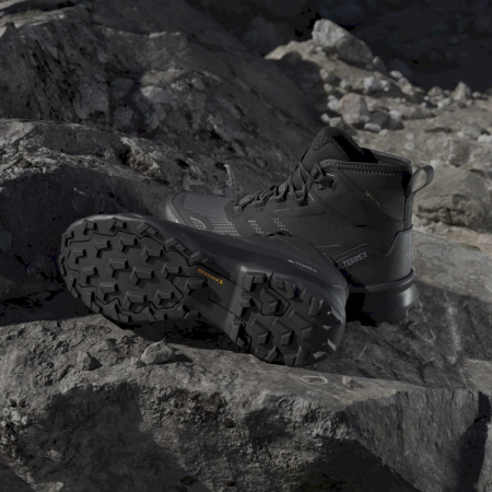 Încălțăminte turistică bărbați Adidas Skychaser Ax5 Mid Gtx Clima