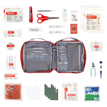 Trusă de prim ajutor pentru câini Mountain Paws Ultimate Dog First Aid Kit (2026)