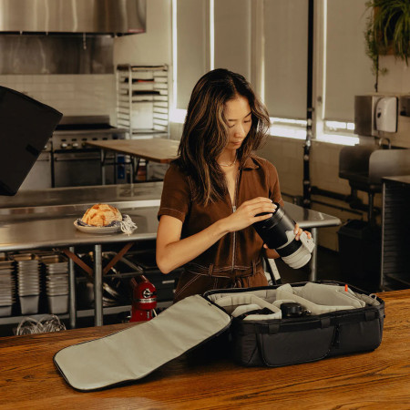 Husă pentru aparat foto Peak Design Camera Cube V2 Small