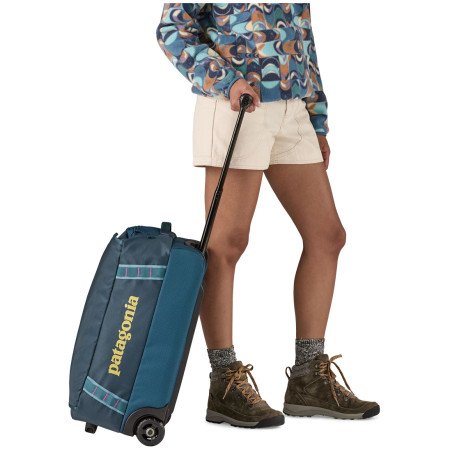 Valiză Patagonia Black Hole Wheeled Duffel 40L