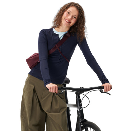 Geantă de umăr Aevor Sling Bag Small
