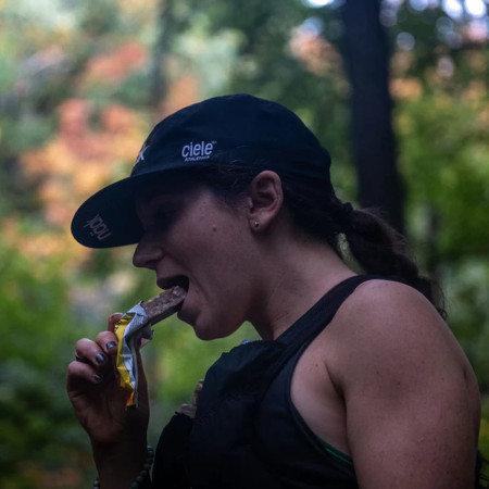 Baton energizant Näak Berries & Nuts - Ultra Energy™ Bar