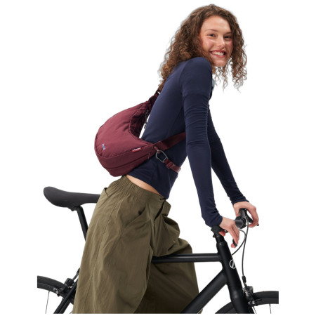 Geantă de umăr Aevor Sling Bag