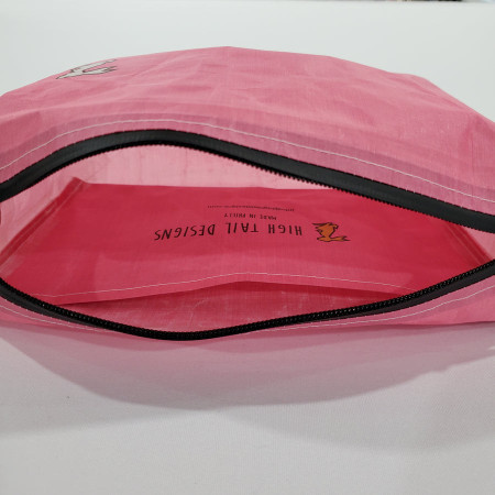 Borsetă High Tail Designs Fanny Pack v1.5 Bubblegum
