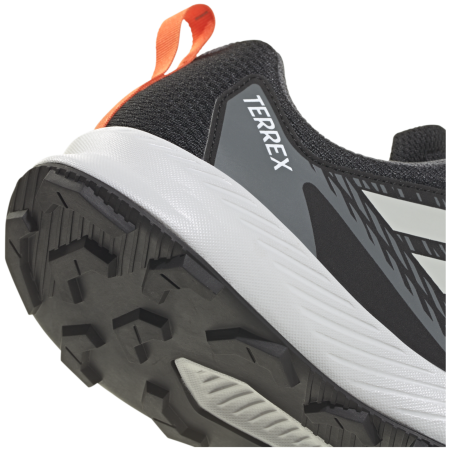 Încălțăminte femei Adidas Terrex Tracefinder