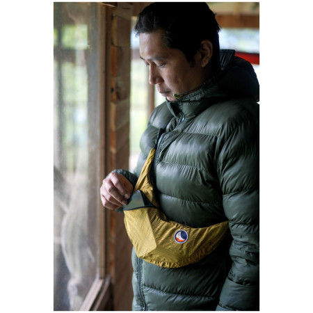 Borsetă Ticket to the moon Upcycled Sling Bag Premium