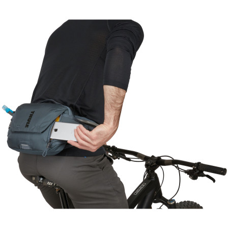Borsetă Thule Rail Hip Pack 4L