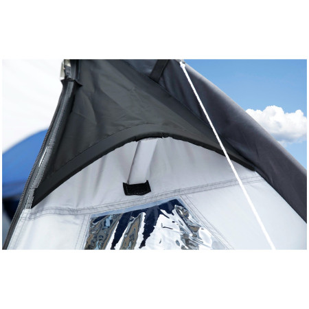 Cort frontal Brunner Entrada