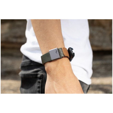 Curea Peak Design Cuff