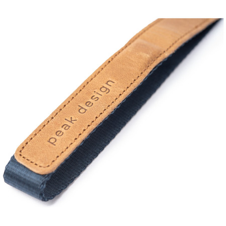 Curea Peak Design Cuff