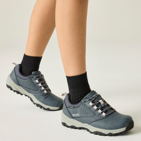 Încălțăminte femei Regatta Womens Amble Low WP