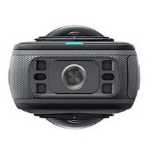 Cameră video Insta360 X5