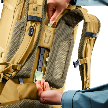 Rucsac turistic femei Deuter Aircontact Core 45+10 SL