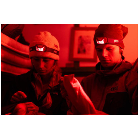 Lanternă frontală Petzl Actik (2025)