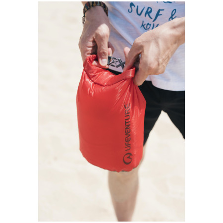 Husă impermeabilă LifeVenture Ultralight Dry Bag 2L