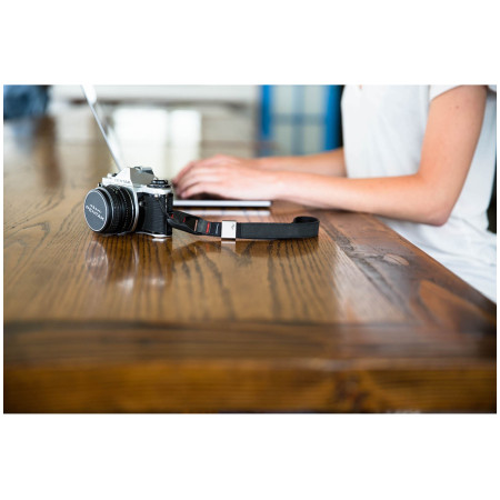 Curea Peak Design Cuff