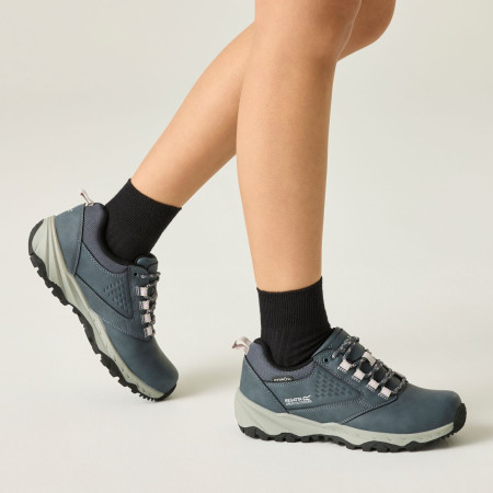 Încălțăminte femei Regatta Womens Amble Low WP