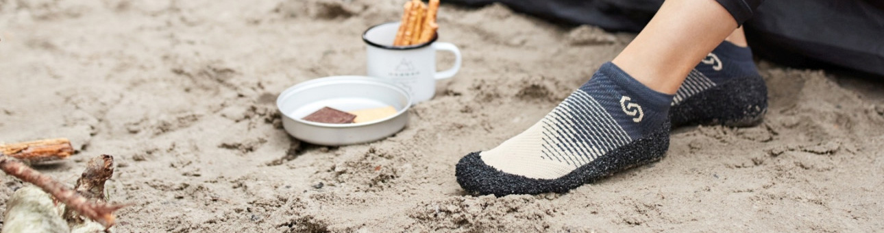 Extra -15% reducere la marca SKINNERS